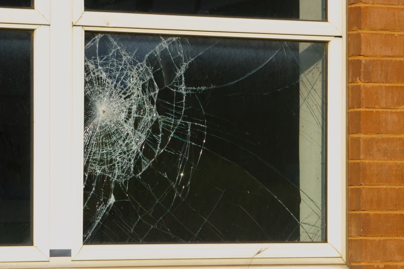Cracked Window Repair in Olathe, KS